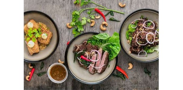 Traiteur, Un service de restauration est disponible pour déguster nos produits locaux. Vos Pauses café, (...)